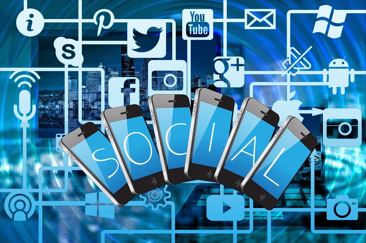 découvrez comment la responsabilité sociétale des entreprises (rse) transforme les pratiques commerciales en intégrant des enjeux sociaux et environnementaux, tout en renforçant l'engagement des entreprises envers un avenir durable.