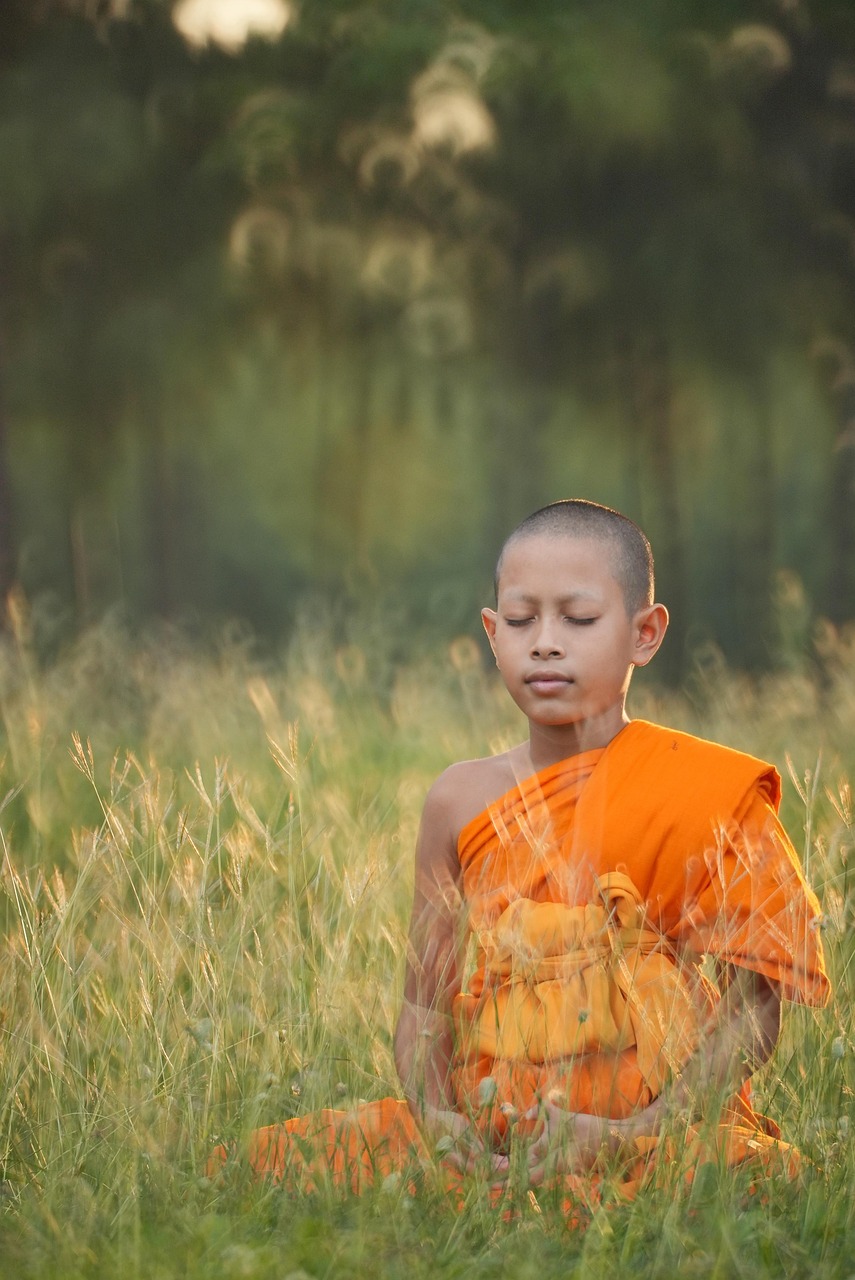 découvrez comment le yoga peut améliorer votre libido en favorisant la détente, l'énergie et l'équilibre hormonal pour une vie intime épanouie.