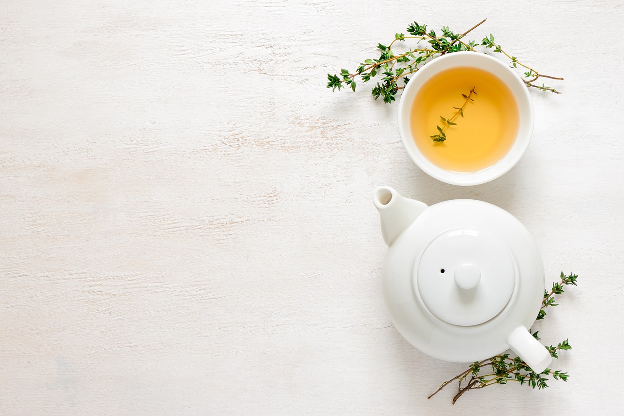 découvrez notre sélection raffinée de thés aux arômes uniques, parfaits pour une pause détente et bien-être.