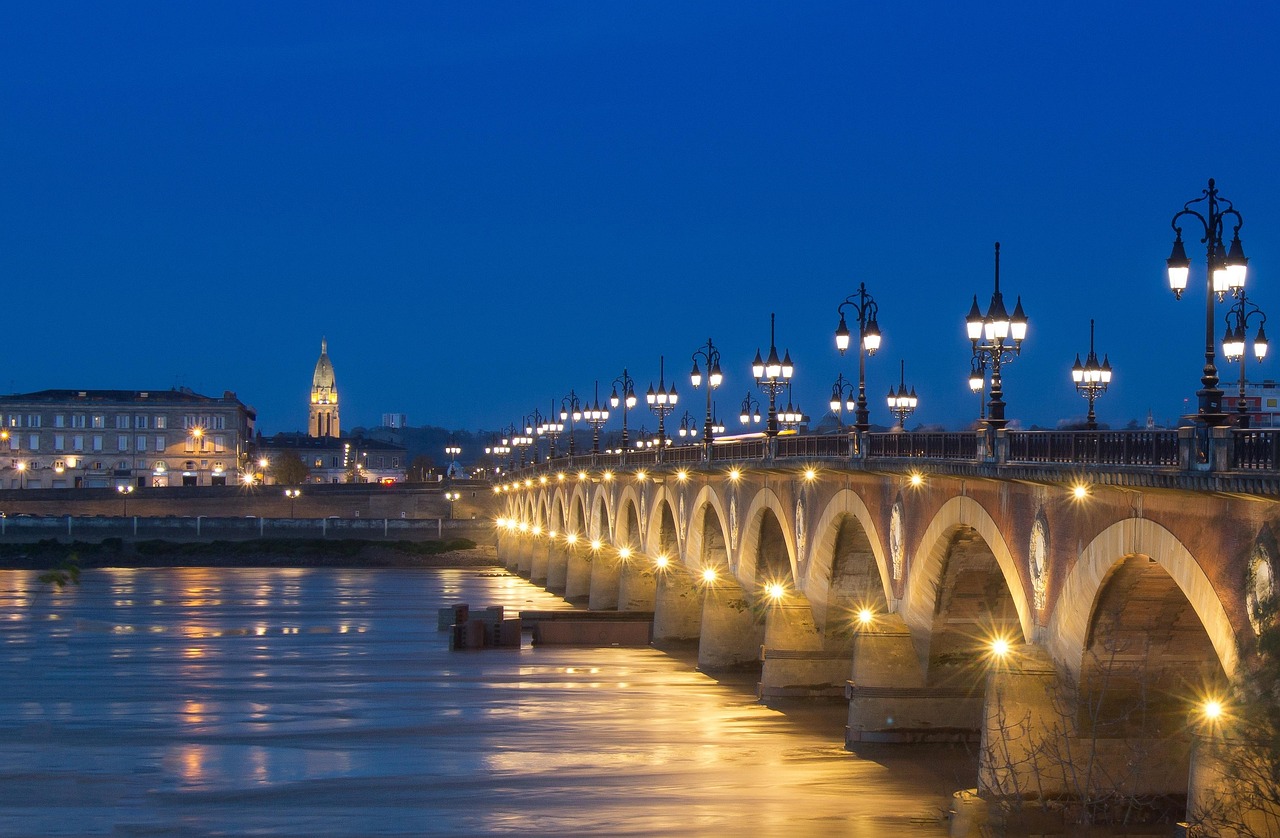 découvrez la lgv bordeaux-toulouse, la ligne à grande vitesse qui connecte rapidement et efficacement bordeaux à toulouse, facilitant vos déplacements en occitanie.