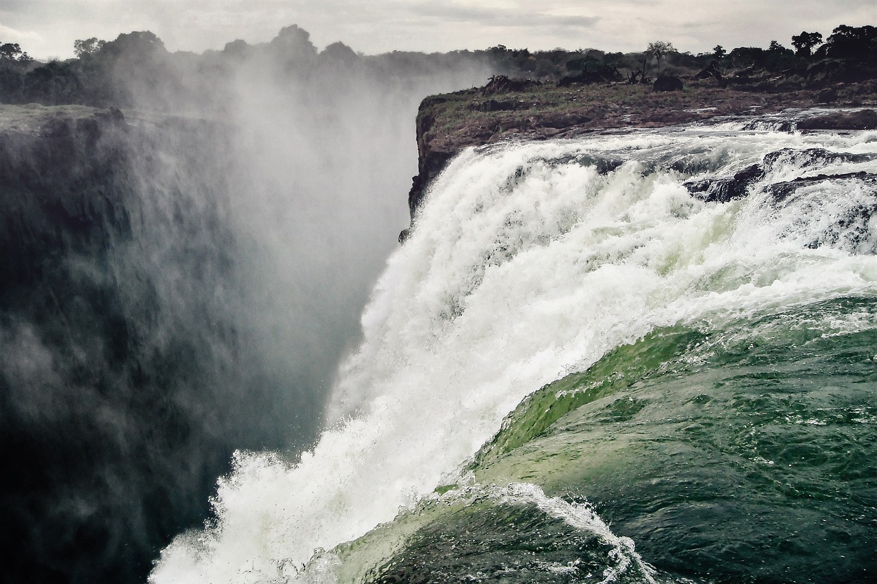 découvrez l'impact dévastateur des inondations sur l'environnement et les communautés. explorez les causes, les effets et les solutions pour prévenir ces catastrophes naturelles à travers des analyses approfondies et des témoignages.