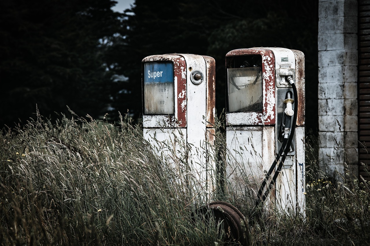 découvrez tout ce qu'il faut savoir sur le carburant : types, usages, conseils d'achat et impact environnemental.