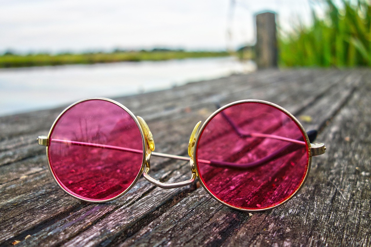 découvrez le monde de la fast fashion : tendances éphémères, mode accessible et impacts environnementaux. adoptez un style moderne tout en réfléchissant à votre consommation de vêtements.