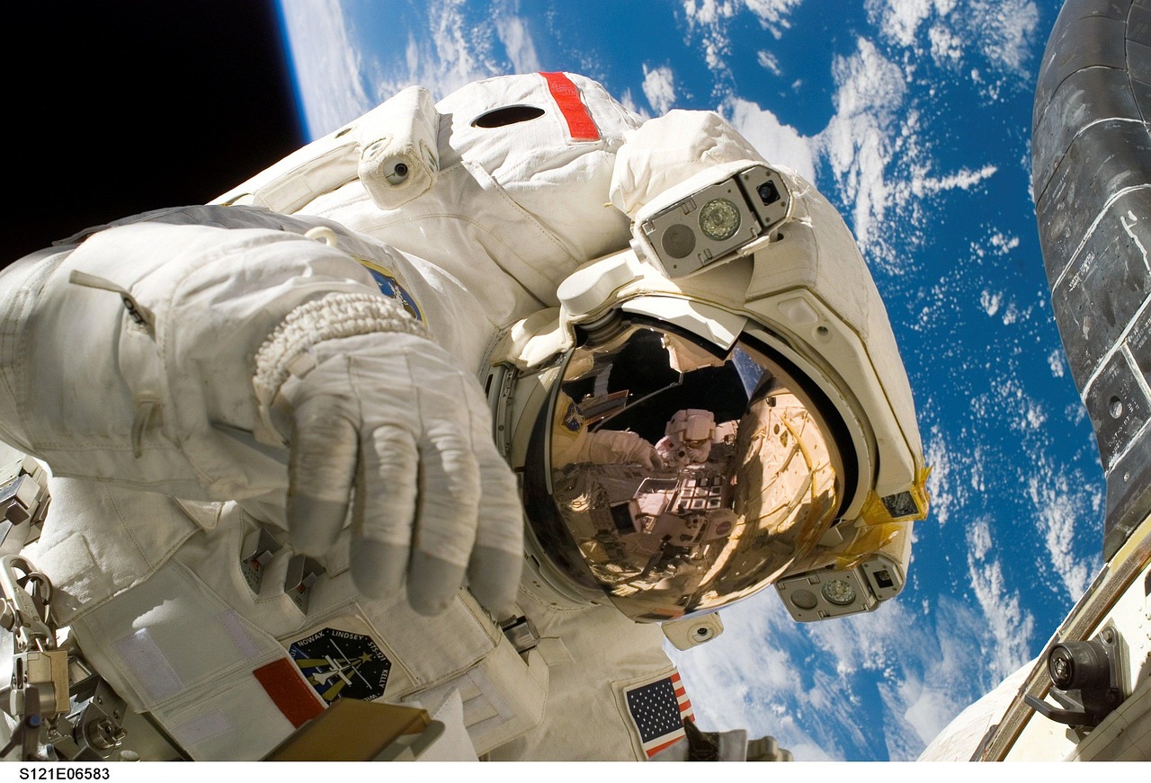 découvrez l'univers fascinant de la nasa, l'agence spatiale emblématique des états-unis, dédiée à l'exploration de l'espace, aux innovations technologiques et aux découvertes scientifiques qui façonnent notre compréhension du cosmos.