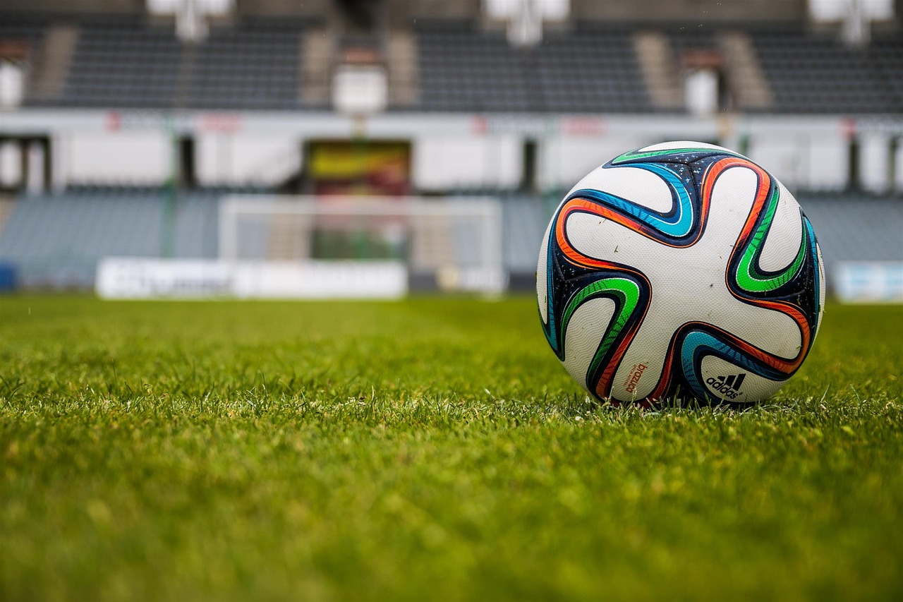 découvrez le football écologique : initiatives durables, équipements respectueux de l'environnement et actions pour un sport plus vert.