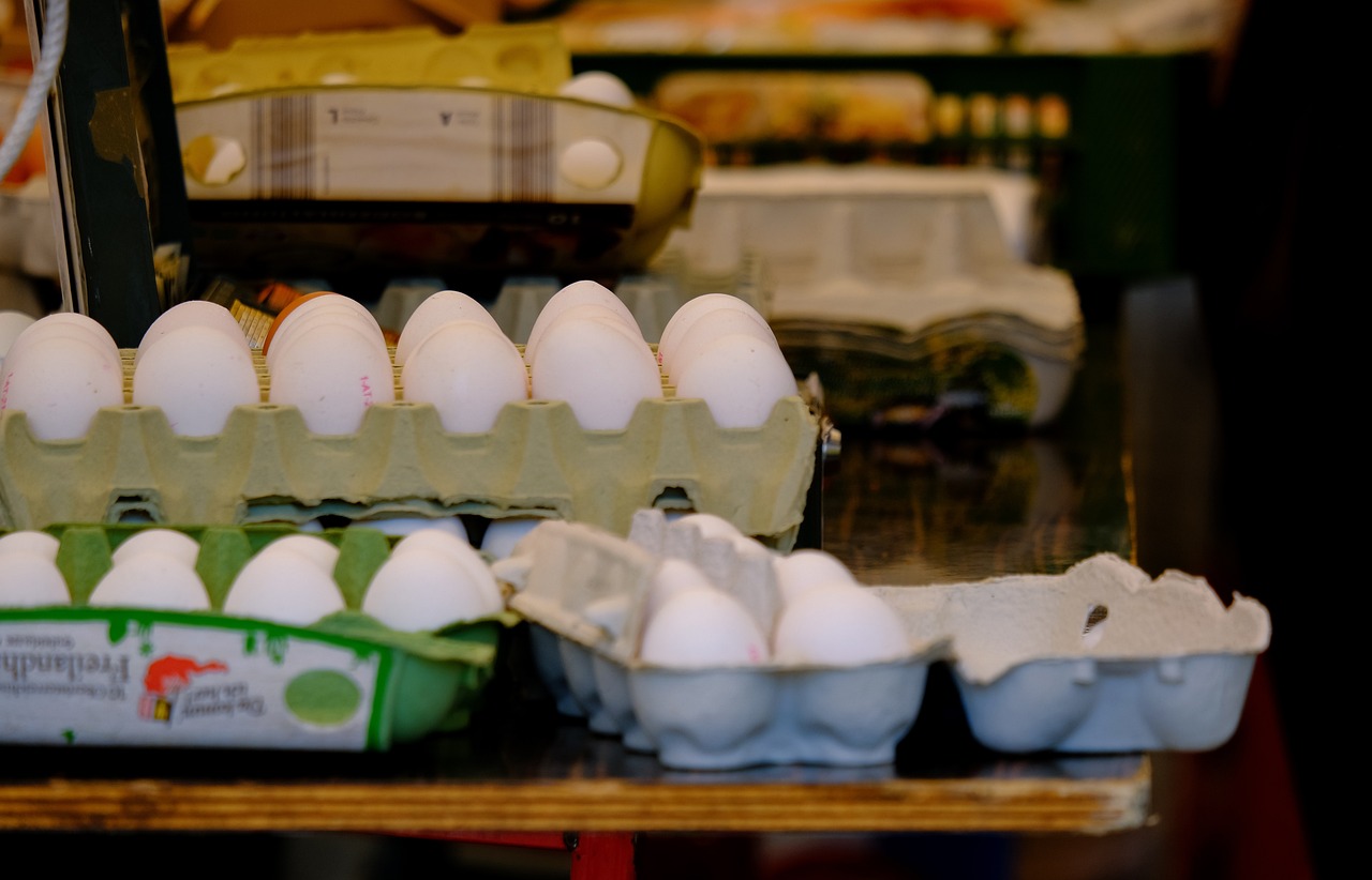 découvrez les facteurs clés qui influencent la décision d'achat alimentaire et comment les consommateurs choisissent leurs produits.