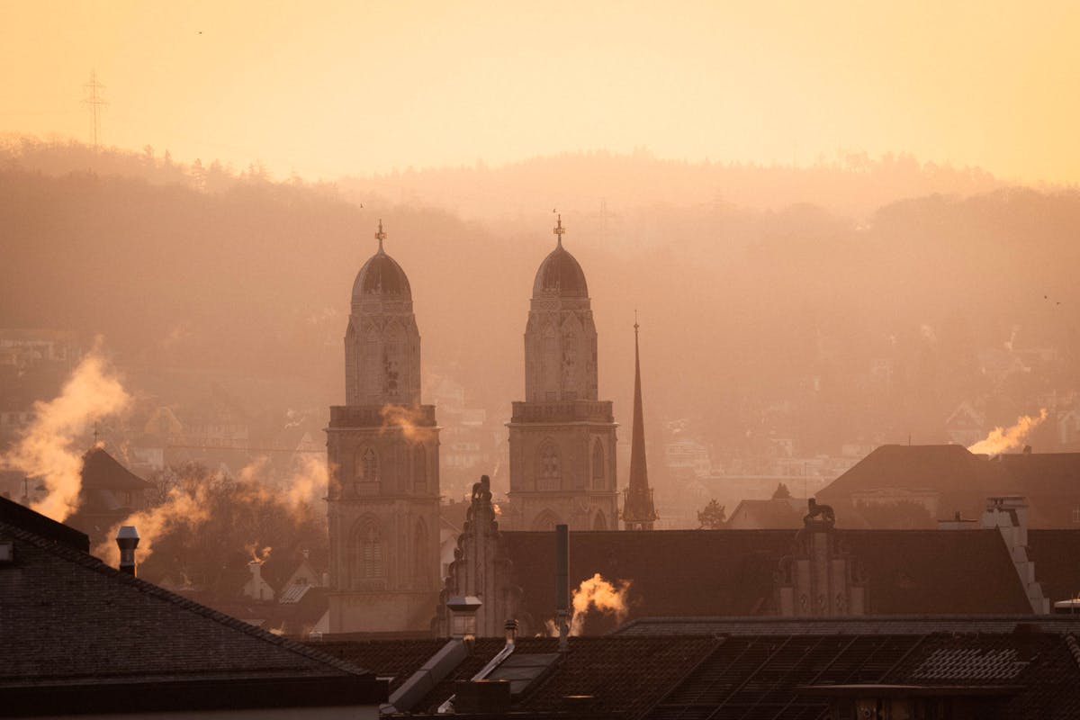 Les prévisions tablent sur une moyenne de cinq fois plus de nuits tropicales chaque année à Zurich.