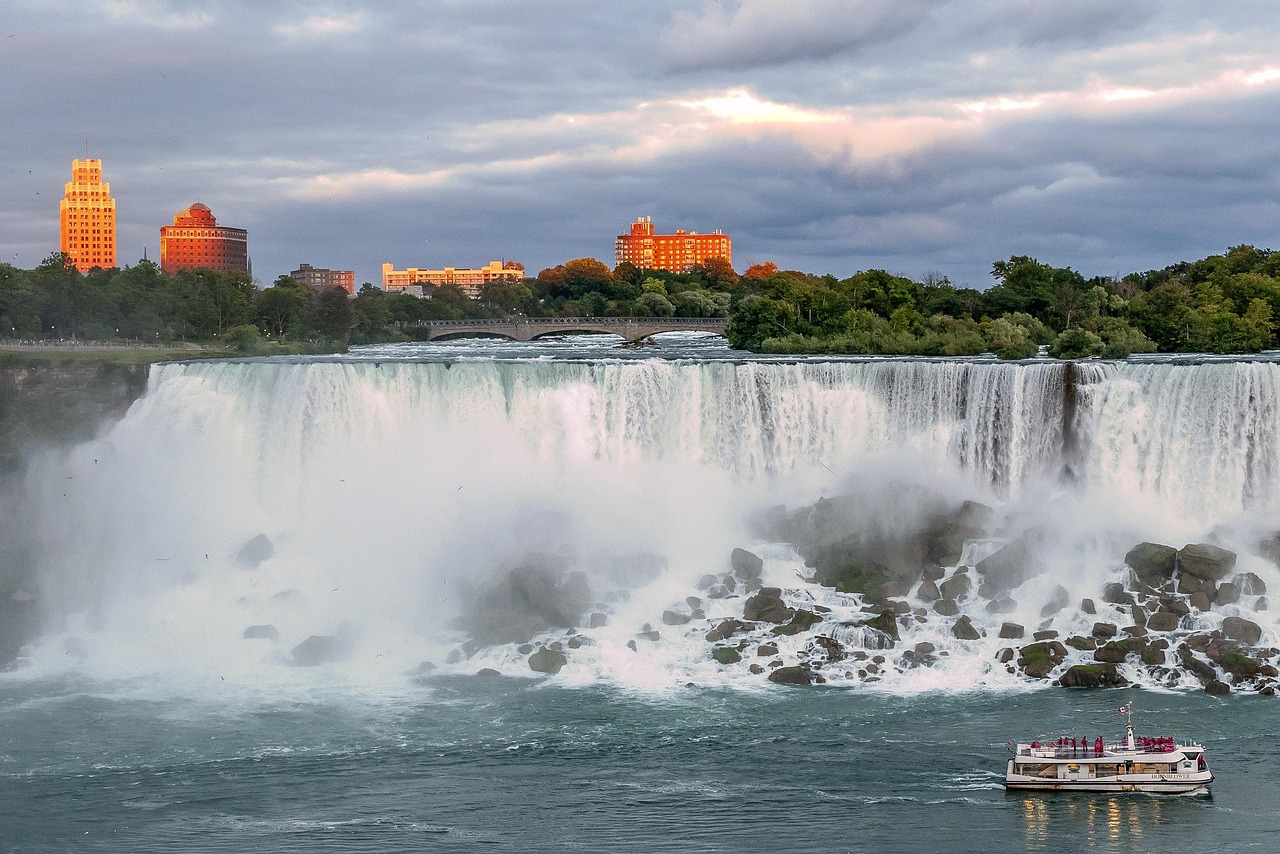 découvrez tout sur les plans d'eau : lacs, rivières, étangs, et océans. informez-vous sur leur importance écologique, leur biodiversité et les activités aquatiques.