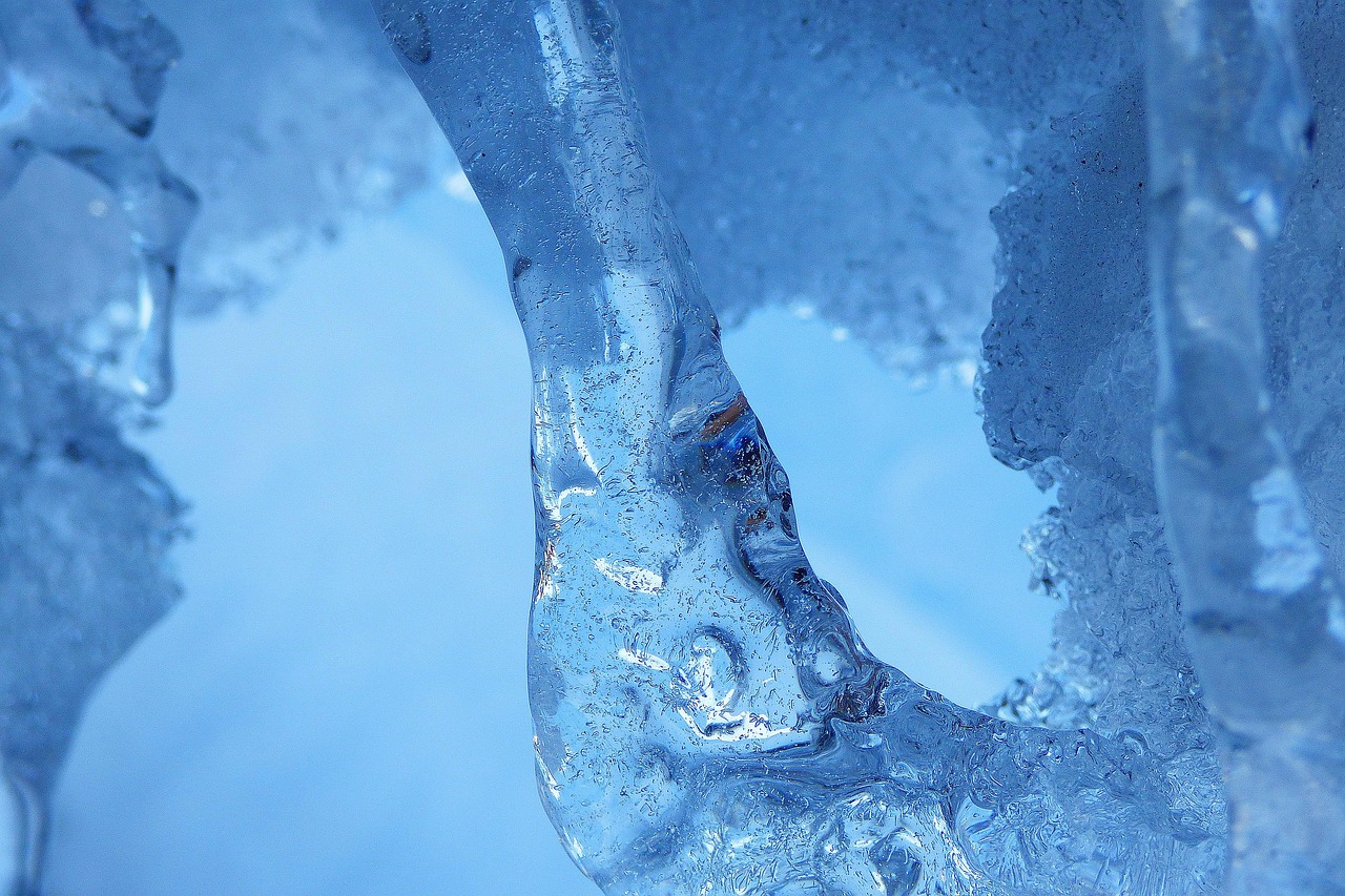 Réchauffement climatique : près de la moitié des glaciers menacés d’extinction d’ici 2050