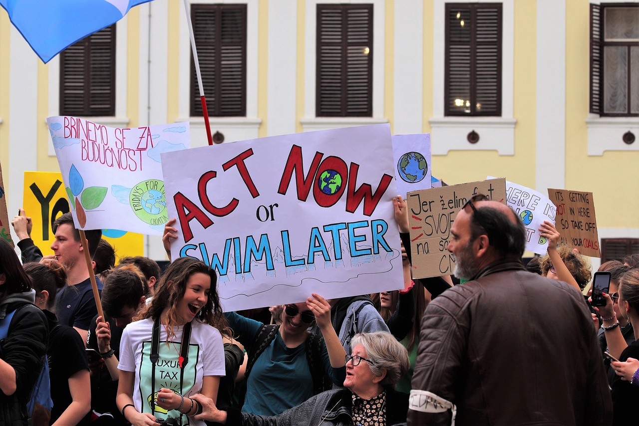 Le Haut Conseil pour le climat met en lumière le retard considérable de l’action publique, symptomatique d’une instabilité politique persistante.