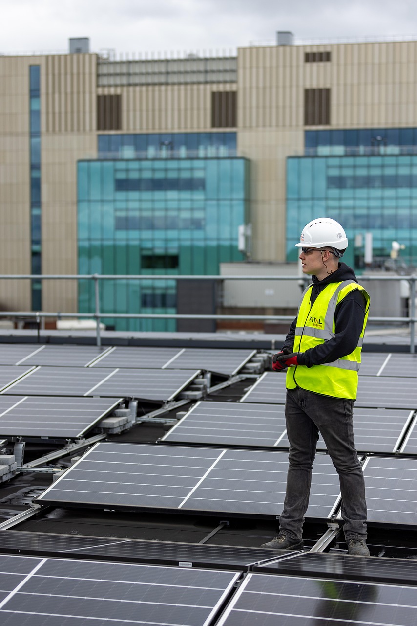 Lancement des travaux d’installation de panneaux solaires et d’ombrières à l’espace Dambier de Champniers