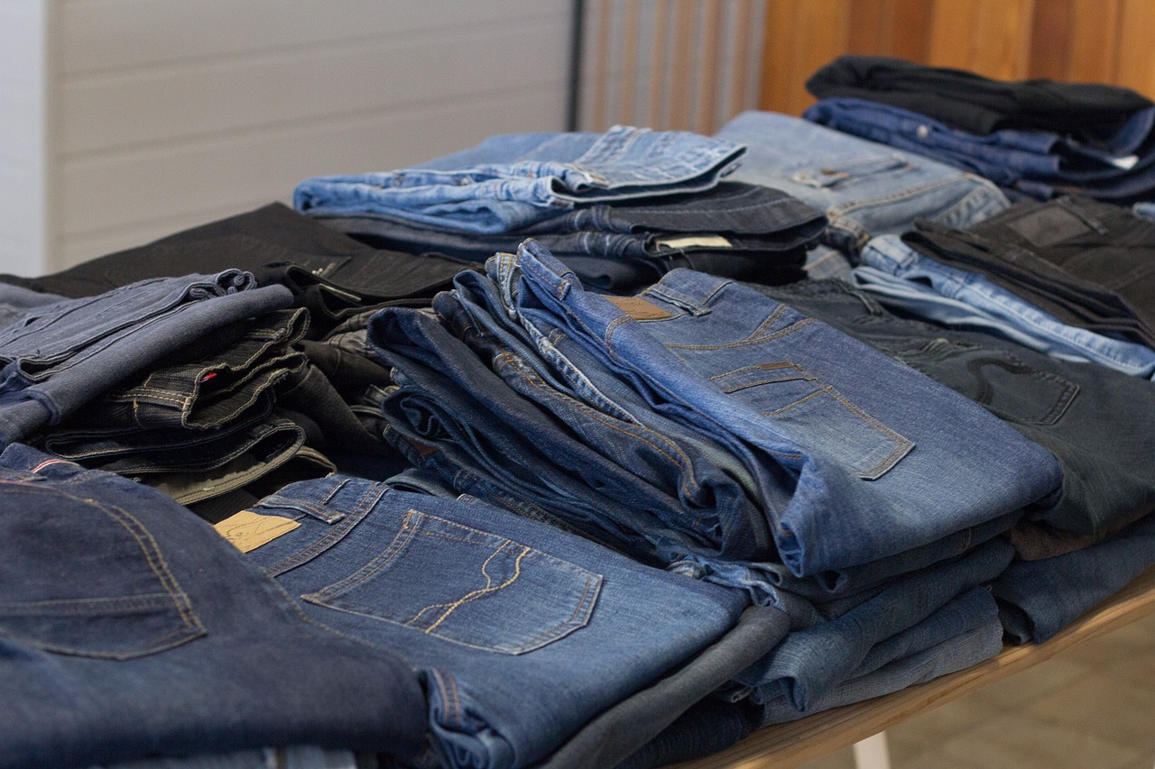 Que deviennent réellement vos vêtements usagés déposés en borne de collecte ?