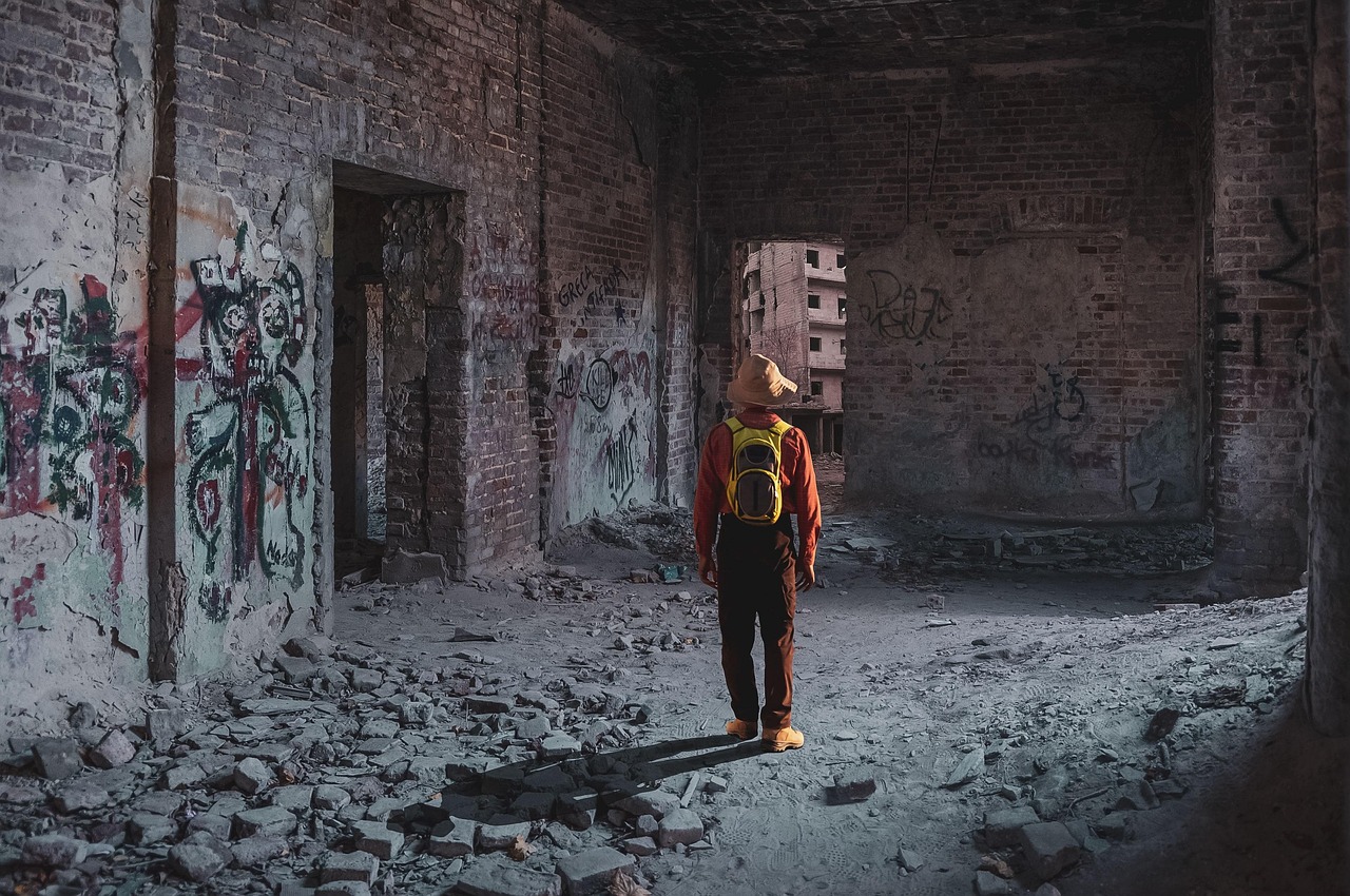 découvrez l'art de la survie : astuces, conseils et techniques pour faire face aux situations d’urgence, rester en sécurité et assurer votre autonomie en milieu hostile. préparez-vous à toutes les éventualités avec notre guide de survivalisme.