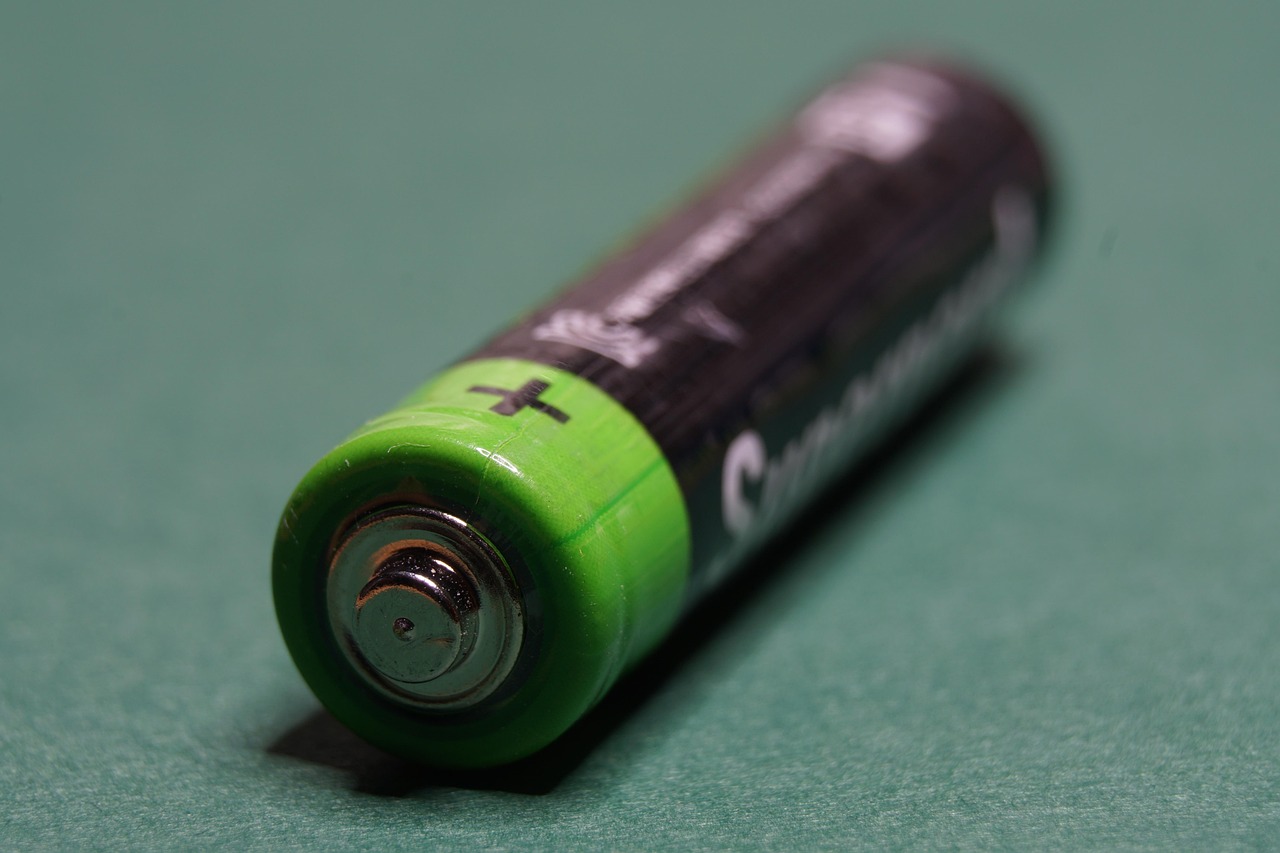 découvrez tout sur les batteries : types, utilisations, conseils d'entretien et astuces pour prolonger leur durée de vie. guide complet pour choisir la batterie adaptée à vos besoins.