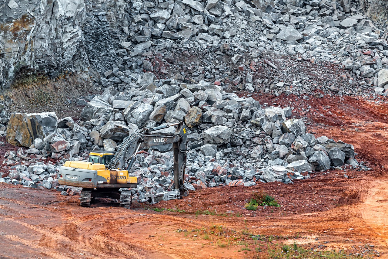 découvrez le gravier concassé, un matériau polyvalent idéal pour l'aménagement de votre jardin, allée ou terrasse. résistant et esthétique, il apporte une finition soignée à vos espaces extérieurs.