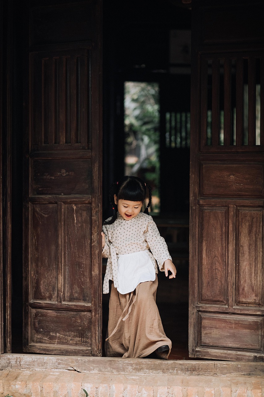 explorez l'impact des besoins non satisfaits durant l'enfance et découvrez comment comprendre et surmonter ces blessures pour favoriser le bien-être émotionnel à l'âge adulte.